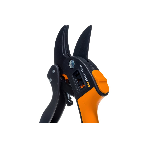 Секатор контактный FISKARS PowerStep с храповым механизмом (111670)