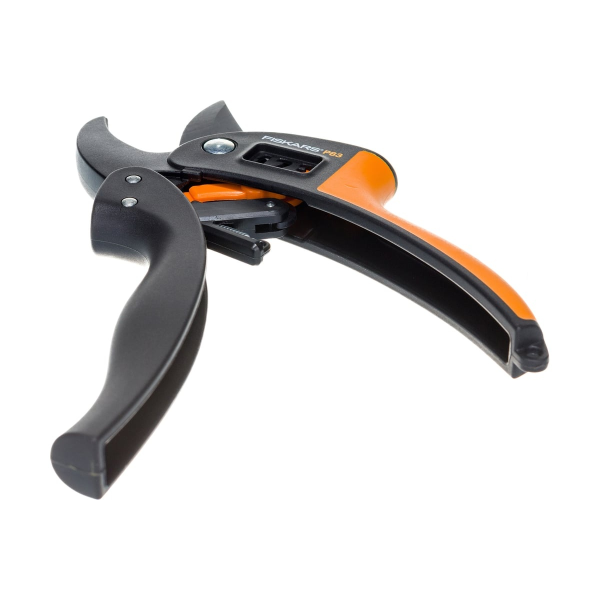 Секатор контактный FISKARS PowerStep с храповым механизмом (111670)