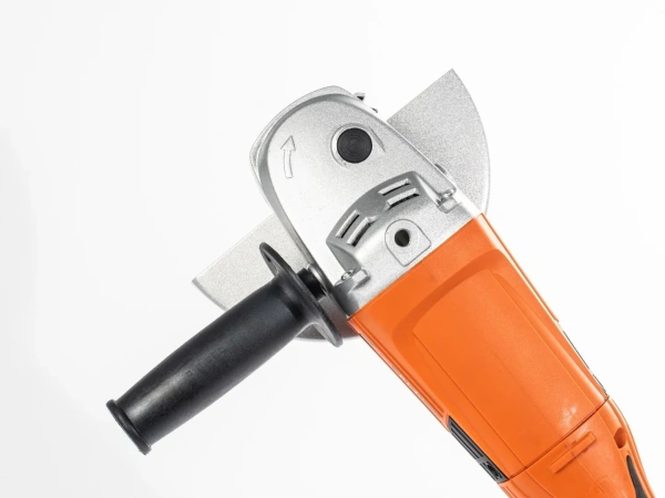 Шлиф.машина угловая  "P.I.T." 1800 w 180ᶲ